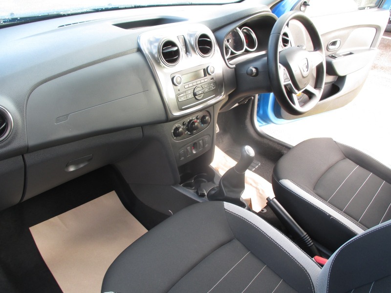 Used Dacia Sandero Stepway 2017 for sale - 77227991: Photo 29