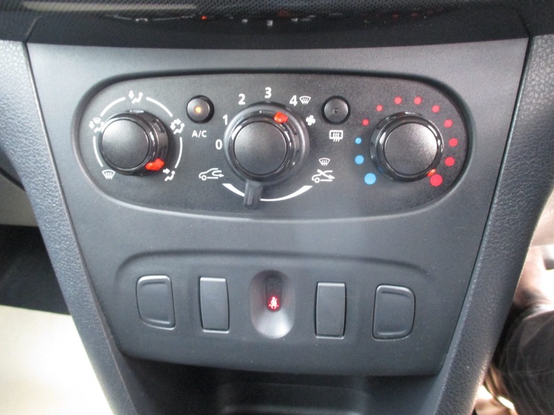 Used Dacia Sandero Stepway 2017 for sale - 77227991: Photo 37