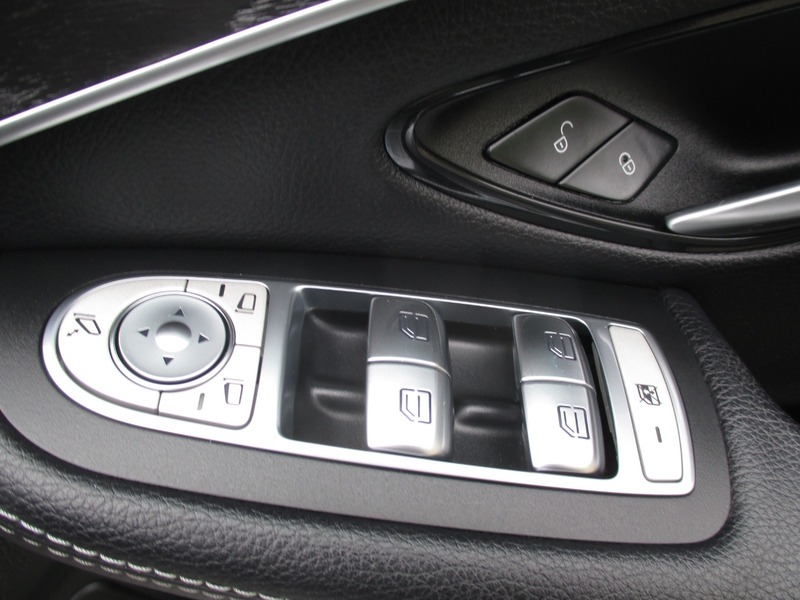 Used Mercedes-Benz GLC 2019 for sale - 76430589: Photo 36