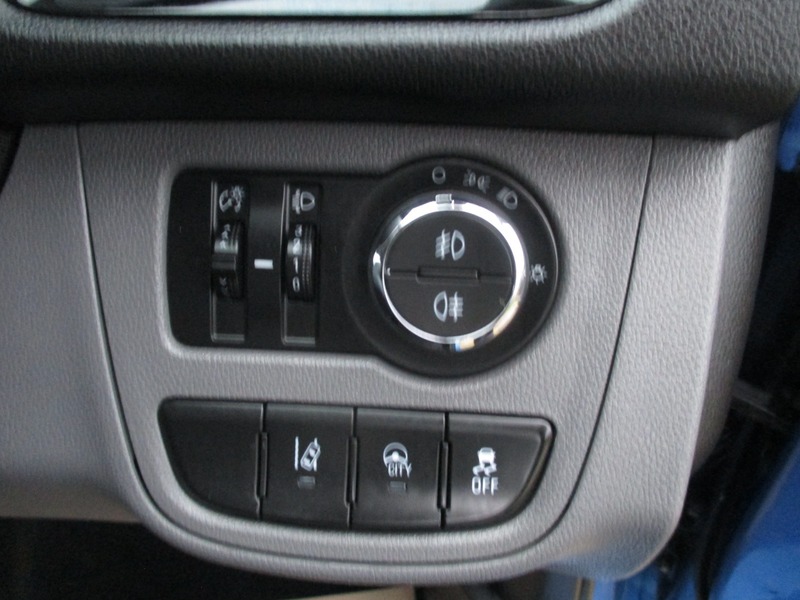 Used Vauxhall Viva 2015 for sale - 76950863: Photo 34