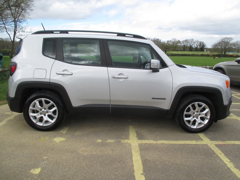 Used Jeep Renegade 2017 for sale - 78140867: Photo 6