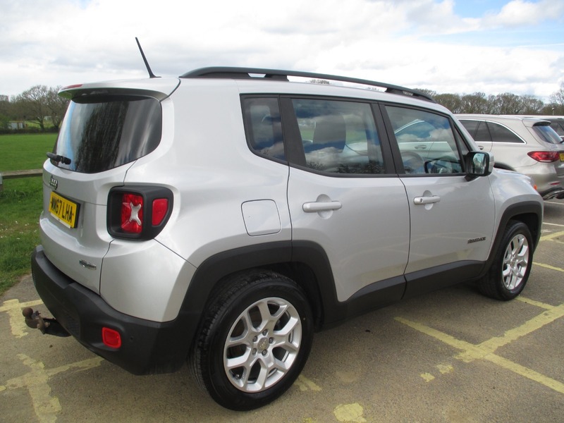 Used Jeep Renegade 2017 for sale - 78140867: Photo 8