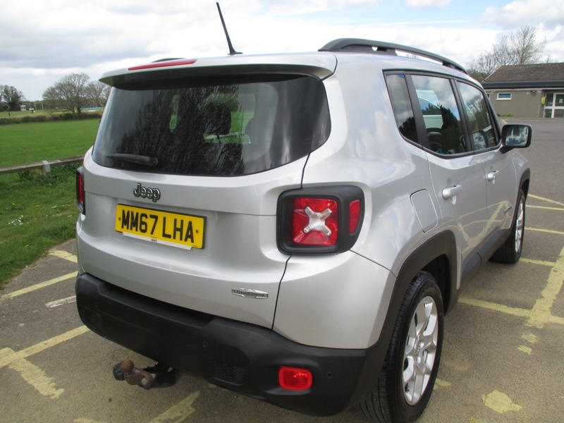 Used Jeep Renegade 2017 for sale - 78140867: Photo 9