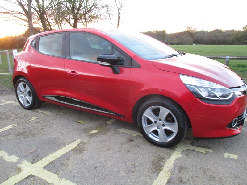 Used Renault Clio 2014 for sale - 76712214: Photo 3