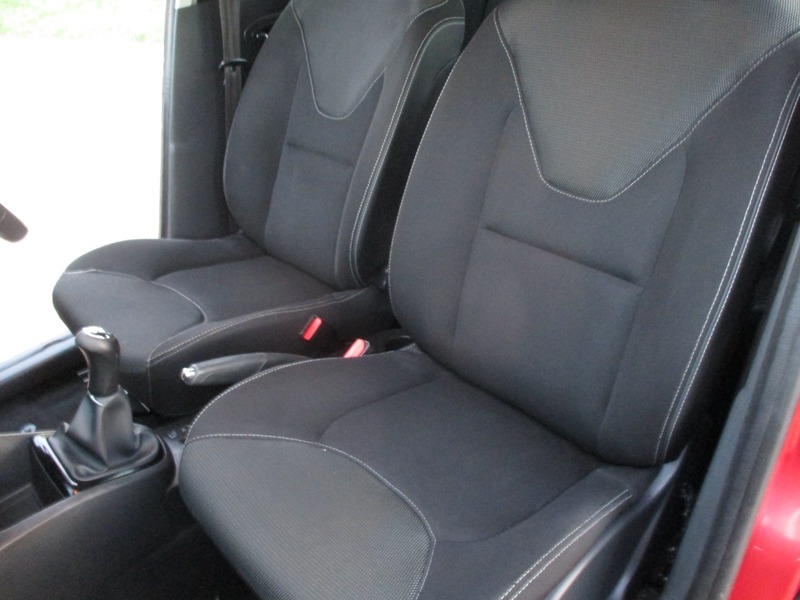 Used Renault Clio 2014 for sale - 76712214: Photo 32