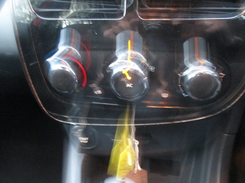 Used Renault Clio 2014 for sale - 76712214: Photo 37