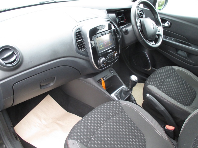 Used Renault Captur 2018 for sale - 76547422: Photo 31