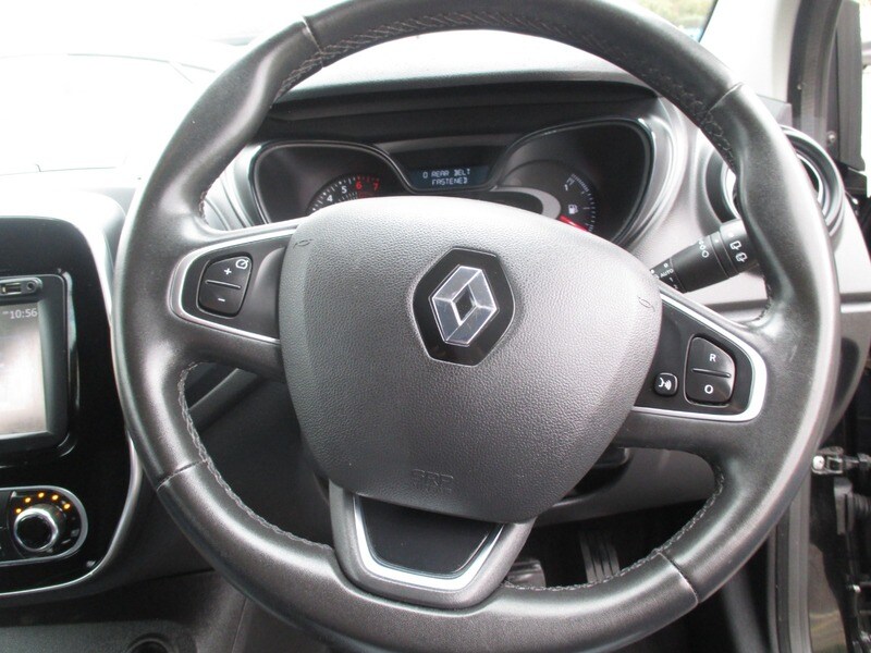 Used Renault Captur 2018 for sale - 76547422: Photo 35