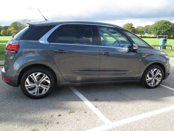 Used Citroen C4 Picasso 2014 for sale - 76211018: Photo 5