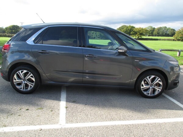Used Citroen C4 Picasso 2014 for sale - 76211018: Photo 6