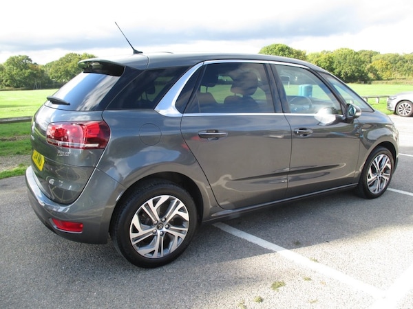 Used Citroen C4 Picasso 2014 for sale - 76211018: Photo 7