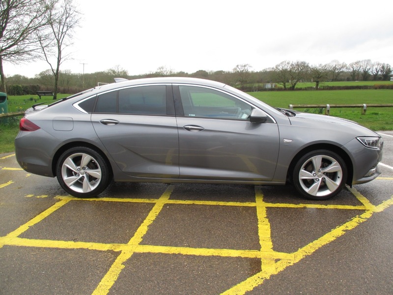 Used Vauxhall Insignia 2017 for sale - 77937544: Photo 6