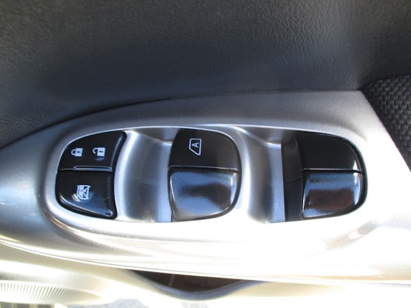 Used Nissan Juke 2014 for sale - 76292265: Photo 32