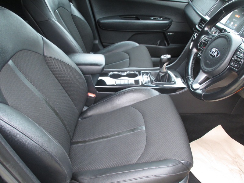 Used Kia Optima 2017 for sale - 76418070: Photo 23