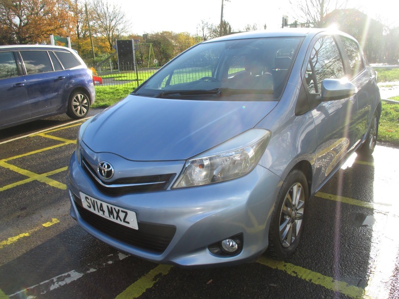 Used Toyota Yaris 2014 for sale - 76798932: Photo 17