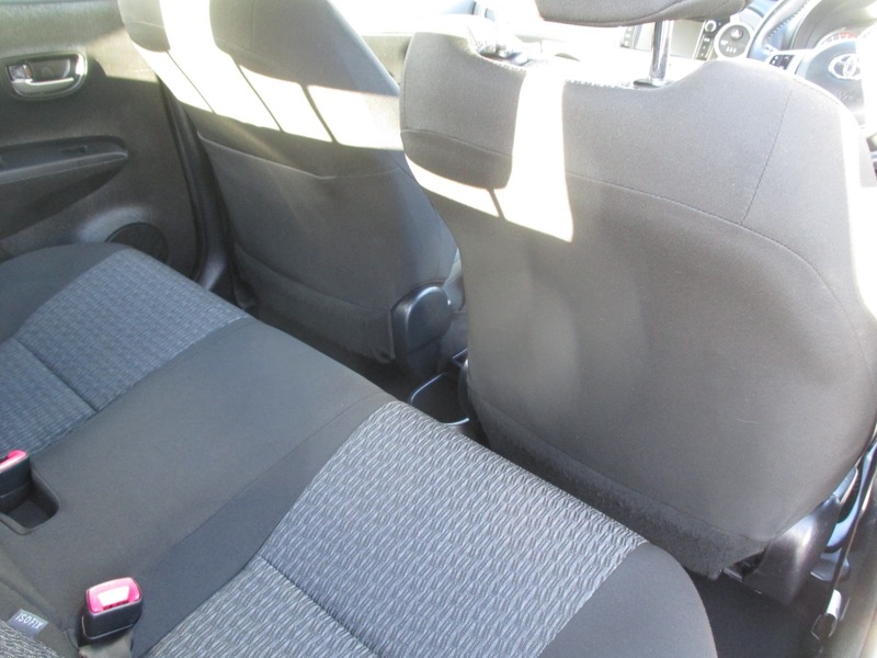 Used Toyota Yaris 2014 for sale - 76798932: Photo 25