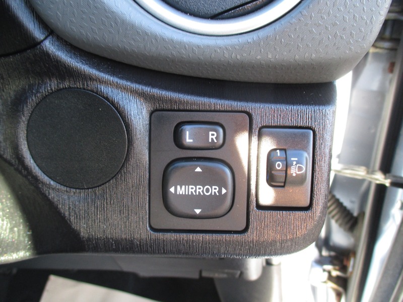 Used Toyota Yaris 2014 for sale - 76798932: Photo 34