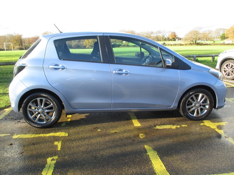 Used Toyota Yaris 2014 for sale - 76798932: Photo 6