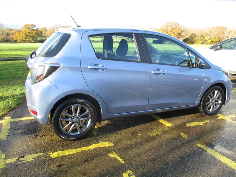 Used Toyota Yaris 2014 for sale - 76798932: Photo 7