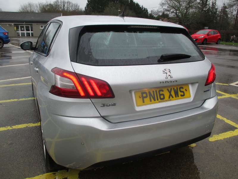 Used Peugeot 308 2016 for sale - 77277030: Photo 11
