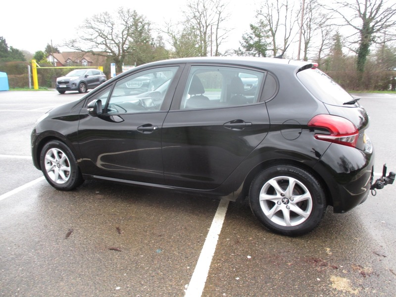 Used Peugeot 208 2015 for sale - 77521725: Photo 13