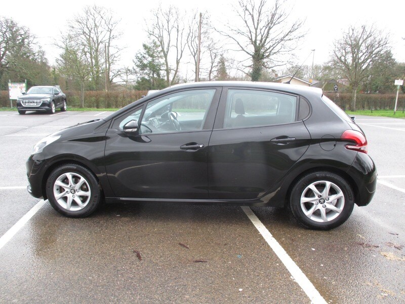 Used Peugeot 208 2015 for sale - 77521725: Photo 14