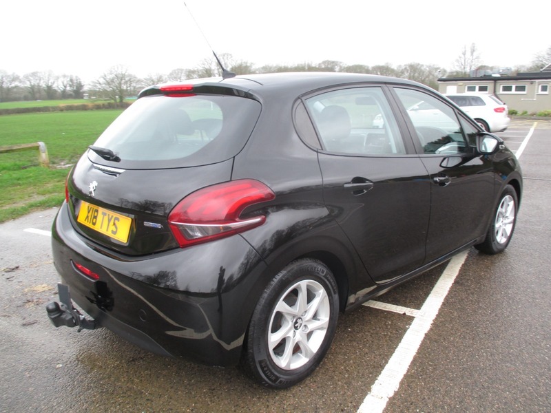 Used Peugeot 208 2015 for sale - 77521725: Photo 8