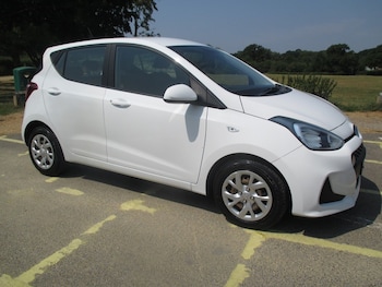 Used Hyundai i10 2017 for sale - 79254697: Photo