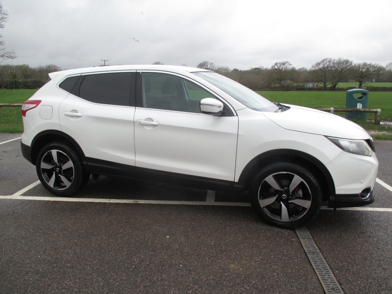 Used Nissan Qashqai 2015 for sale - 77547973: Photo 5