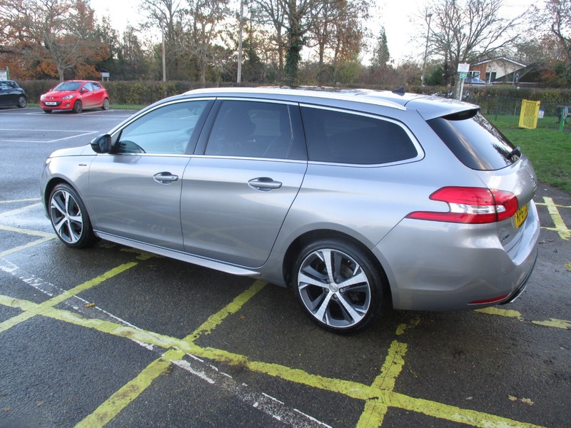 Used Peugeot 308 2017 for sale - 76821386: Photo 16