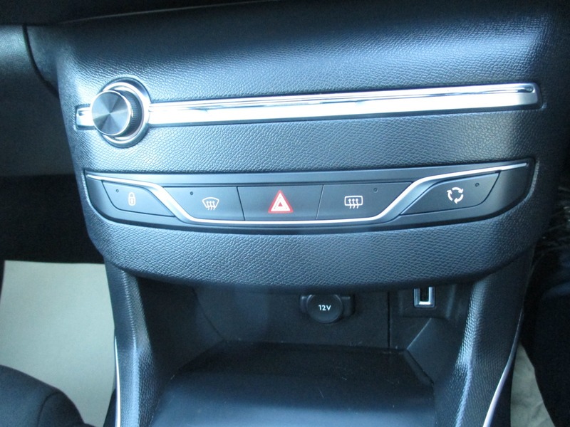 Used Peugeot 308 2017 for sale - 76821386: Photo 33