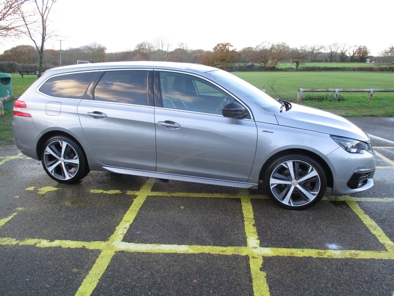 Used Peugeot 308 2017 for sale - 76821386: Photo 7