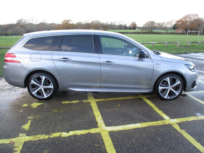 Used Peugeot 308 2017 for sale - 76821386: Photo 8