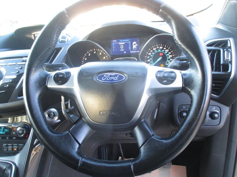 Used Ford Kuga 2015 for sale - 77655872: Photo 34