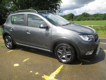 Used Dacia Sandero Stepway 2018 for sale - 78781695: Photo