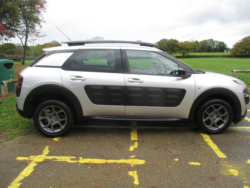 Used Citroen C4 Cactus 2015 for sale - 76696952: Photo 6