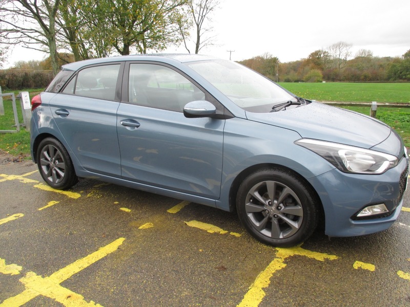 Used Hyundai i20 2016 for sale - 76547418: Photo 3