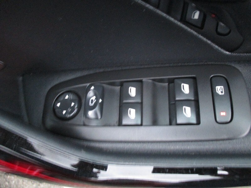 Used Peugeot 2008 2017 for sale - 76547402: Photo 37