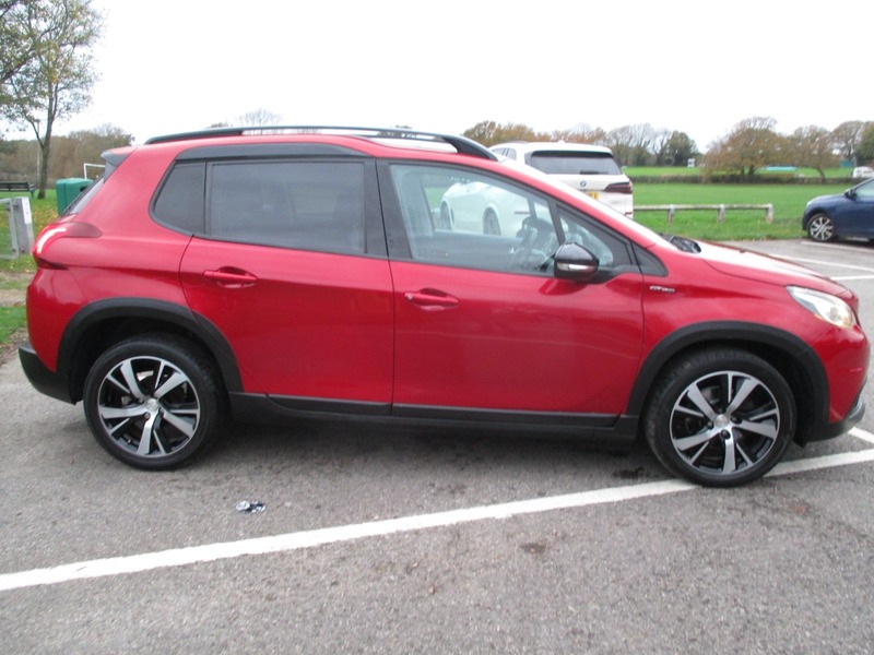 Used Peugeot 2008 2017 for sale - 76547402: Photo 6