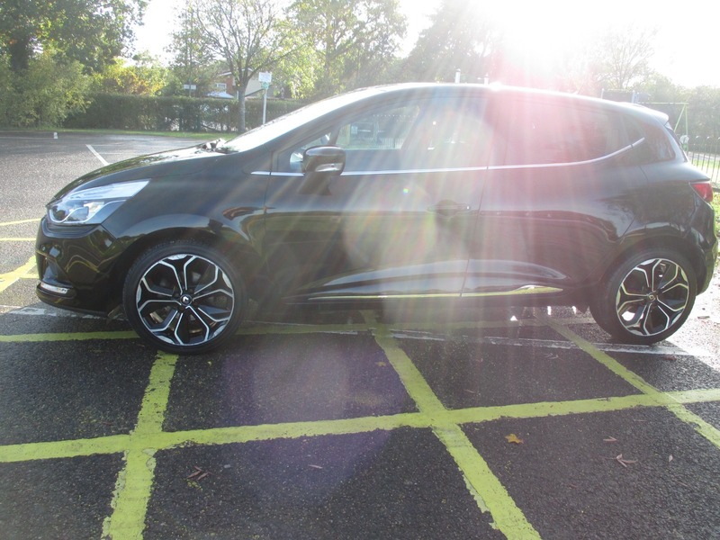 Used Renault Clio 2018 for sale - 76380204: Photo 16