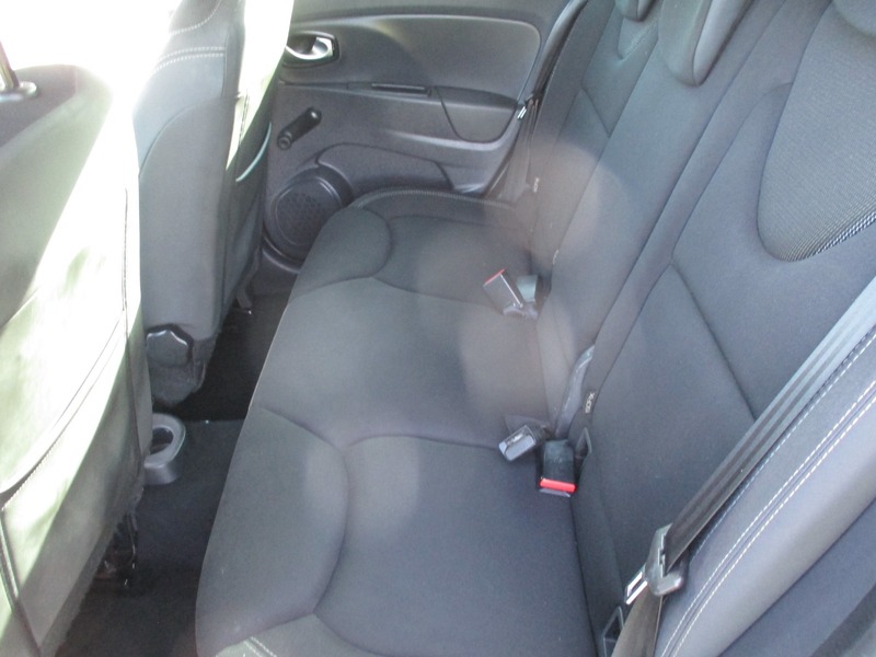 Used Renault Clio 2018 for sale - 76380204: Photo 28