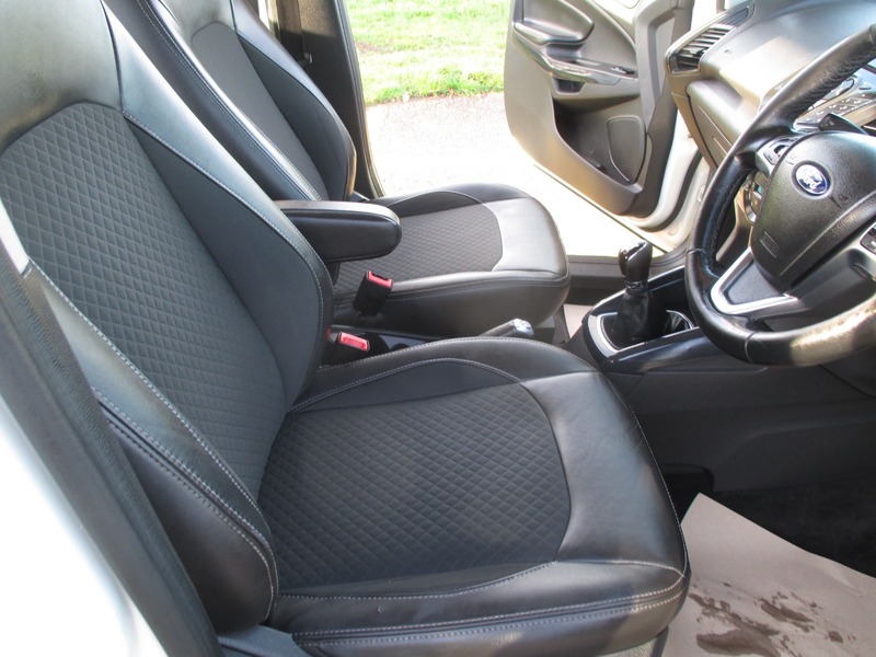Used Ford Ecosport 2016 for sale - 76934973: Photo 21