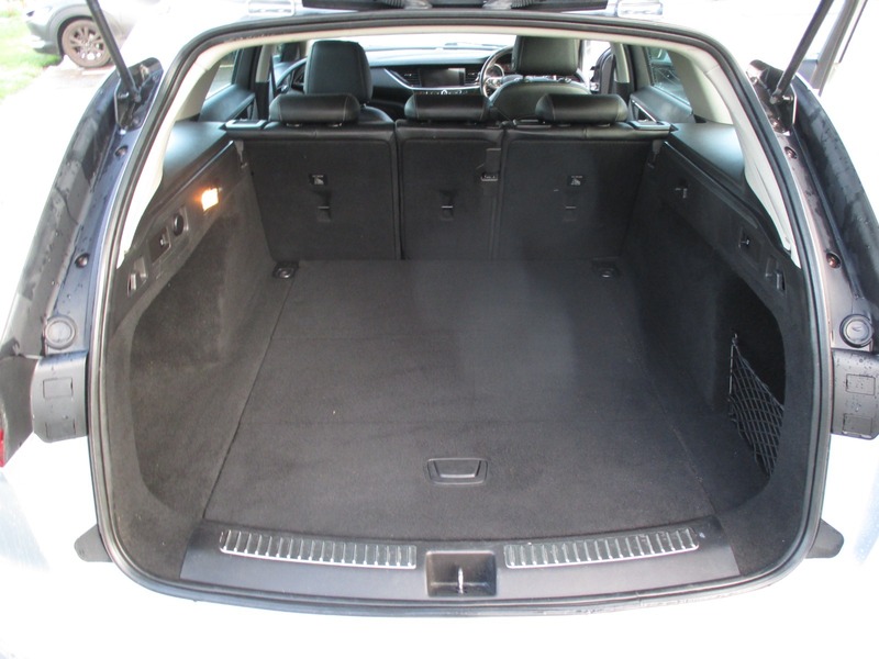 Used Vauxhall Insignia 2018 for sale - 76848542: Photo 31