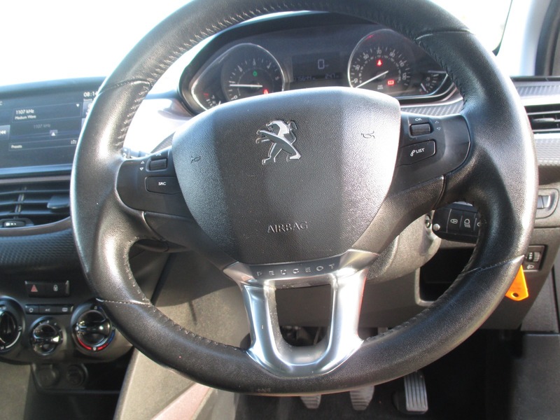 Used Peugeot 2008 2015 for sale - 76323854: Photo 31
