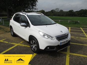 Used Peugeot 2008 2015 for sale - 76192732: Photo