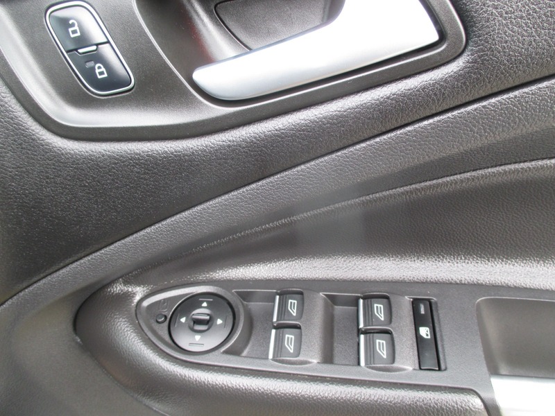 Used Ford Kuga 2017 for sale - 77399949: Photo 34