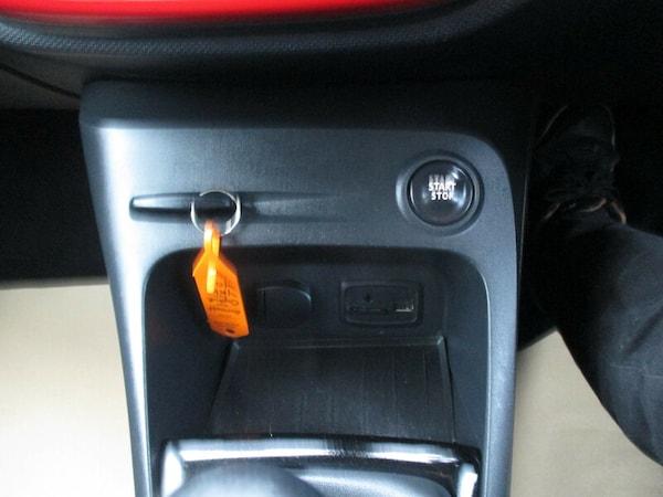 Used Renault Captur 2015 for sale - 76256903: Photo 36