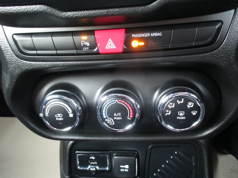 Used Jeep Renegade 2017 for sale - 77781224: Photo 27