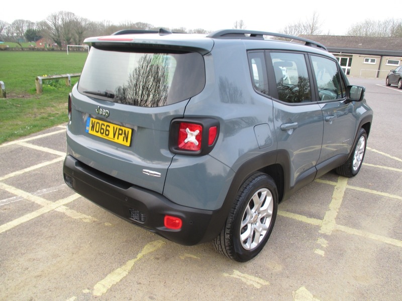 Used Jeep Renegade 2017 for sale - 77781224: Photo 9