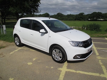 Used Dacia Sandero 2020 for sale - 78920190: Photo
